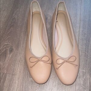 Old Navy Beige Ballet Flats with Bow